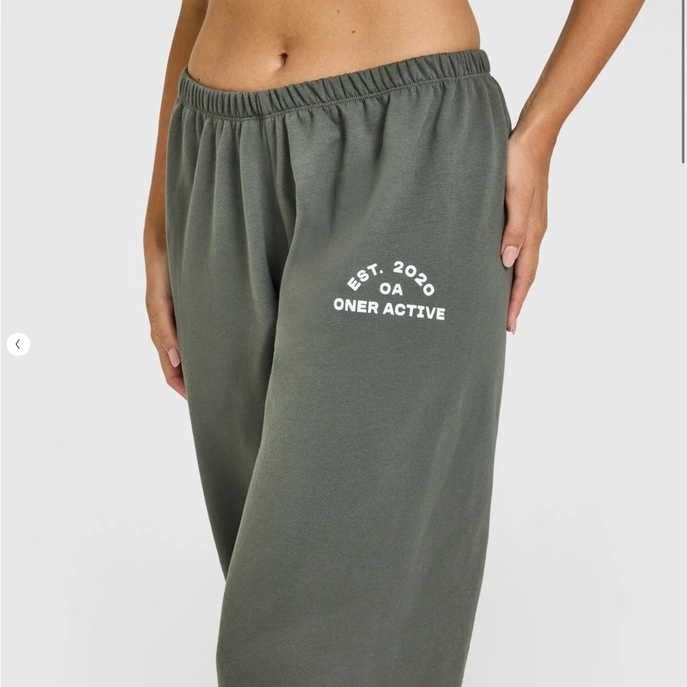 ONER ACTIVE -  LIGHTWEIGHT JOGGERS WITH GRAPHIC - Picture 3 of 7